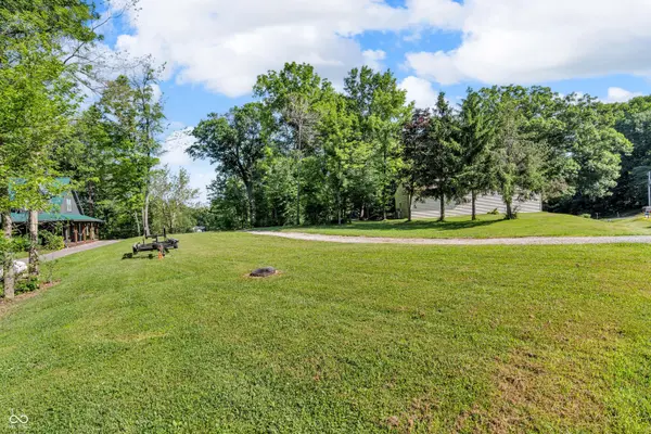 656 Jefferson VLY, Coatesville, IN 46121