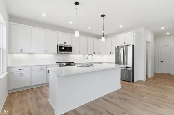 656 Jefferson VLY, Coatesville, IN 46121