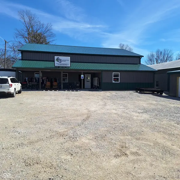 51 N Main ST, Cloverdale, IN 46120