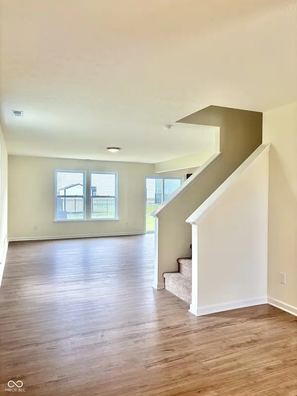 3629 Berkdale DR, Columbus, IN 47203