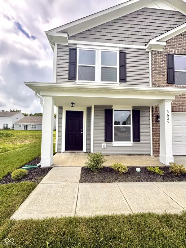 3629 Berkdale DR, Columbus, IN 47203