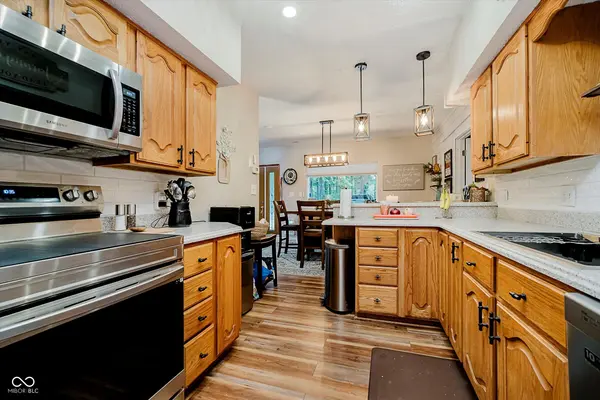 9135 E 256th ST, Arcadia, IN 46030
