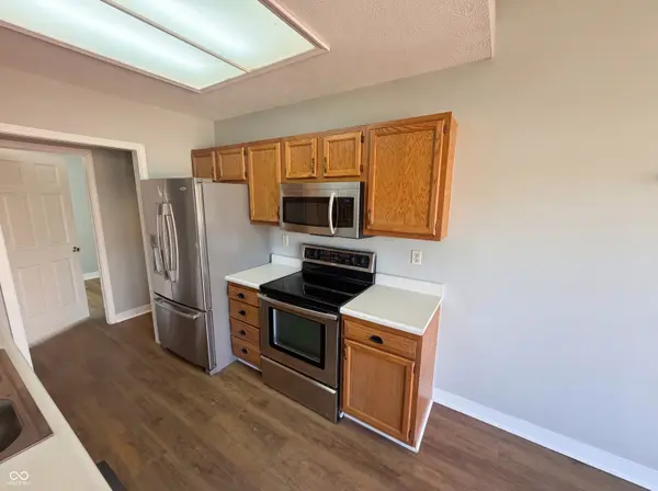 227 Park Place CT, Avon, IN 46123