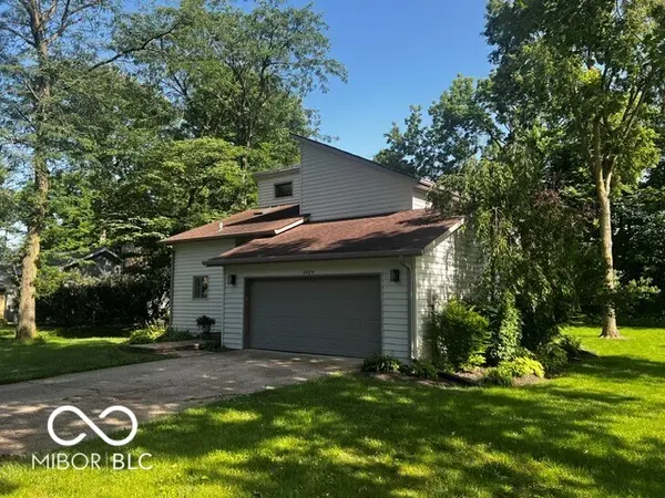 1429 Timber TRL, Greenwood, IN 46142