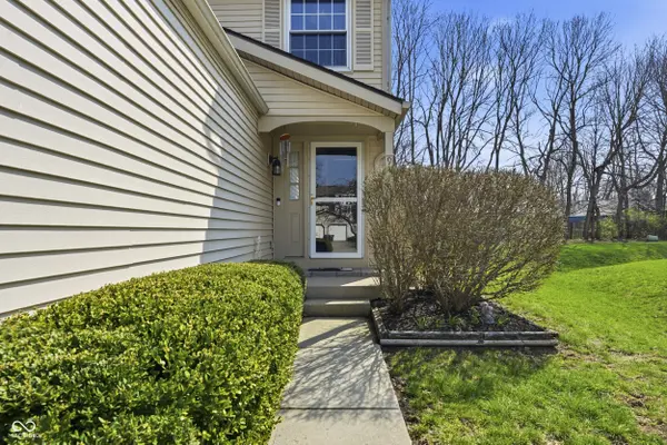 9415 Timber View DR, Indianapolis, IN 46250