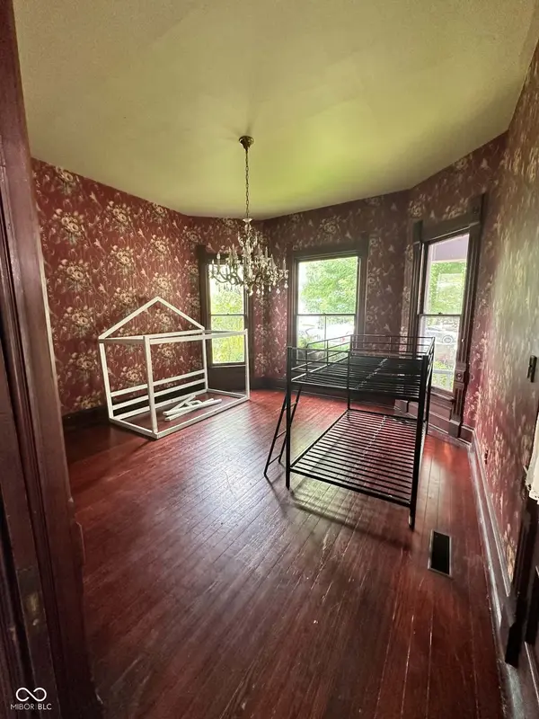 519 W 4th ST, Seymour, IN 47274