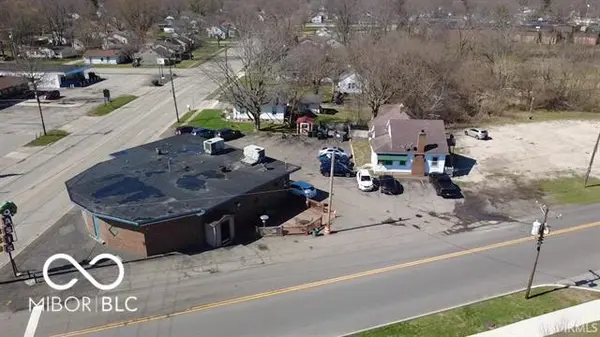1811 S Burlington DR, Muncie, IN 47302