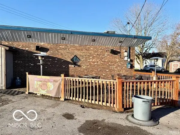 1811 S Burlington DR, Muncie, IN 47302