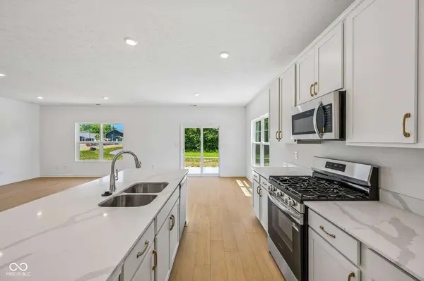 6042 Whitney ST, Thorntown, IN 46071