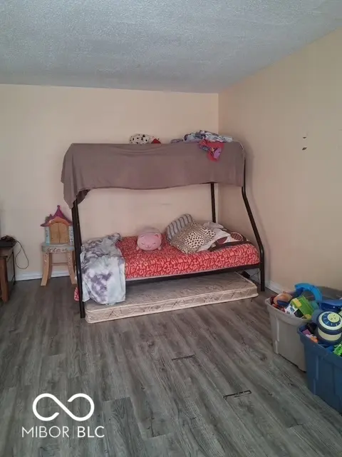 1416 E Kirk ST, Muncie, IN 47303