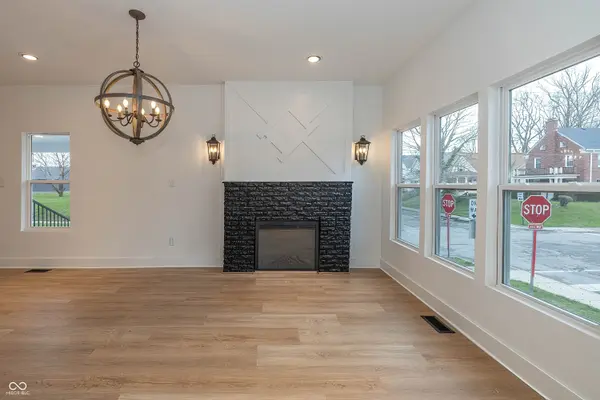 301 W 26th ST, Indianapolis, IN 46208