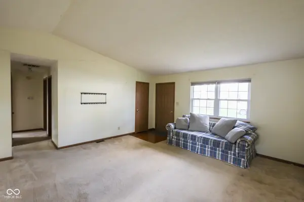 8018 Bryan DR, Indianapolis, IN 46227