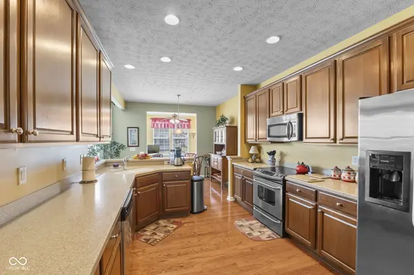 12961 Merlot LN, Fishers, IN 46037