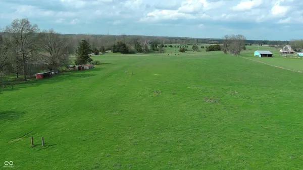 7614 S Mill RD, Spiceland, IN 47385