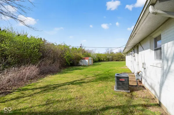 2318 N John Glenn CT, Indianapolis, IN 46229