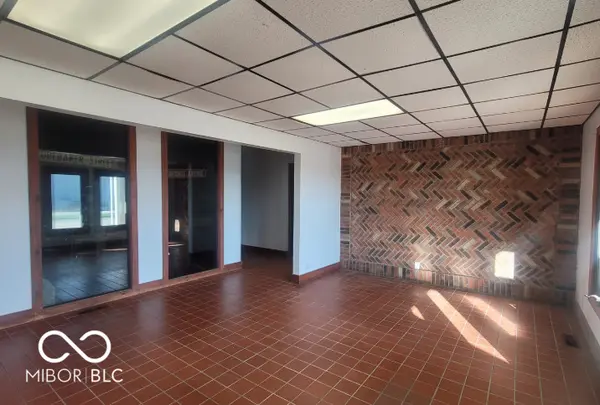 111 Aiken ST, Hope, IN 47246