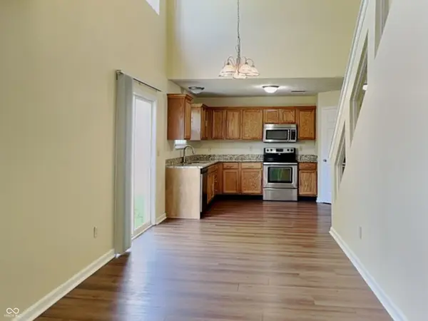 13006 Quarterback LN, Fishers, IN 46037