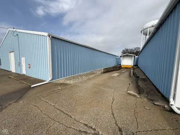 330 Novelty ST, Plymouth, IN 46563