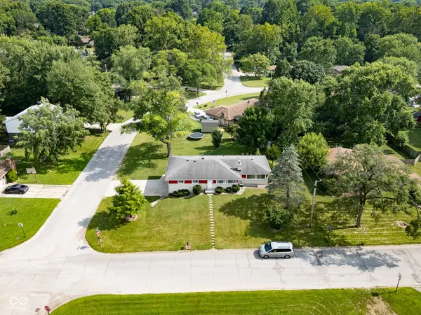 157 E Hill Valley DR, Indianapolis, IN 46227