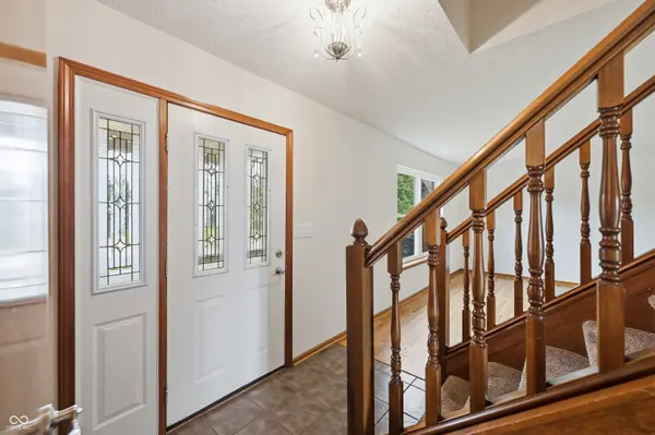 6551 Calla Lily DR, Indianapolis, IN 46237