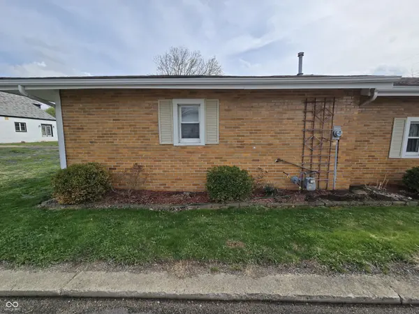 1403 Madison RD, Elwood, IN 46036