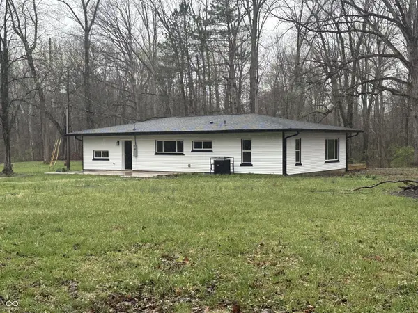 1307 Clark RD, Spencer, IN 47460