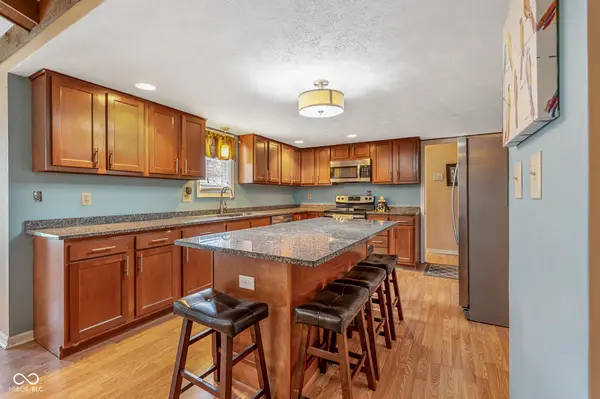 758 Stafford RD, Plainfield, IN 46168