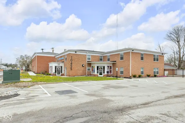 10455 N College AVE, Carmel, IN 46280