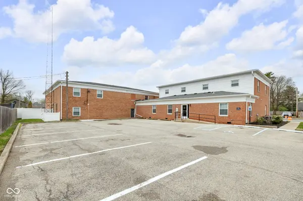 10455 N College AVE, Carmel, IN 46280