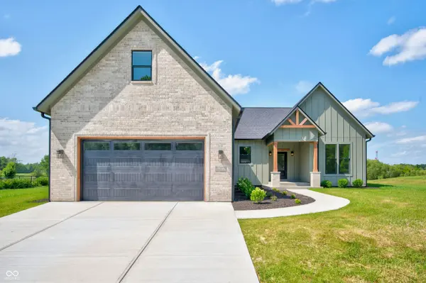 9036 E Gayle DR, Morgantown, IN 46160