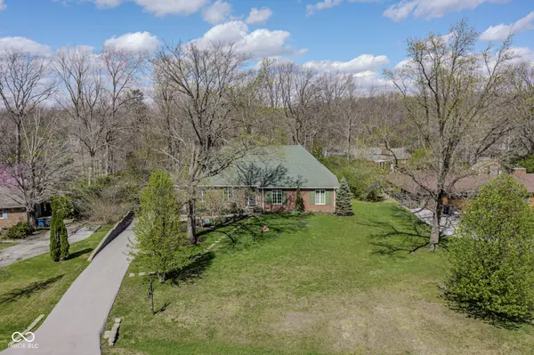 8928 Carriage LN, Indianapolis, IN 46256