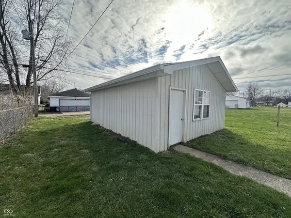 1619 P AVE, New Castle, IN 47362