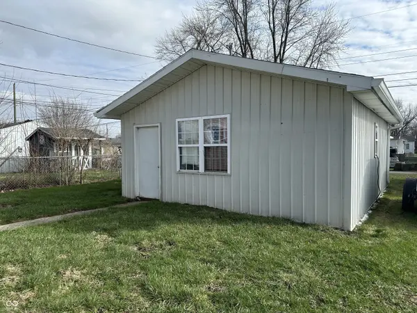1619 P AVE, New Castle, IN 47362