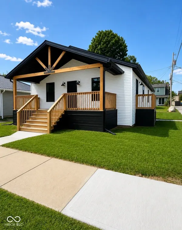 424 W 1st ST, Rushville, IN 46173