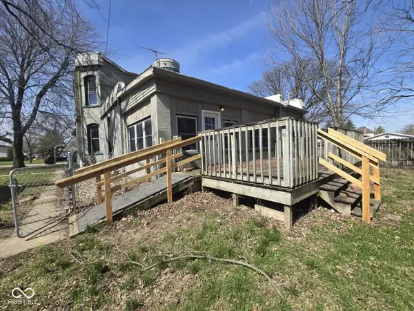 214 N Maple ST, Dana, IN 47847