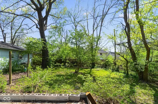 4002 N Mitthoefer RD, Indianapolis, IN 46235