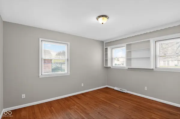 802 Chapel Hill RD, Indianapolis, IN 46214