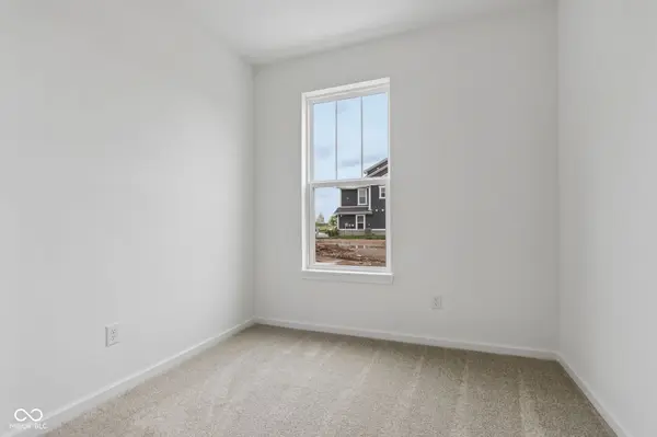 5748 Arcade BLVD, Mccordsville, IN 46055
