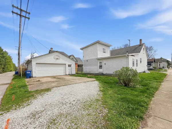 204 E Pennsylvania ST, Shelbyville, IN 46176