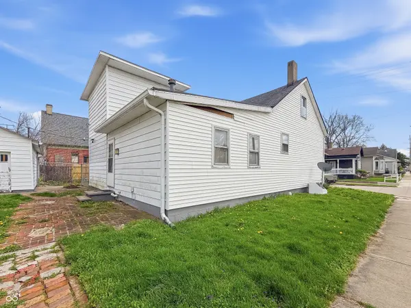 204 E Pennsylvania ST, Shelbyville, IN 46176