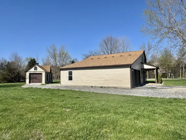 112 Lincoln HLS, Coatesville, IN 46121