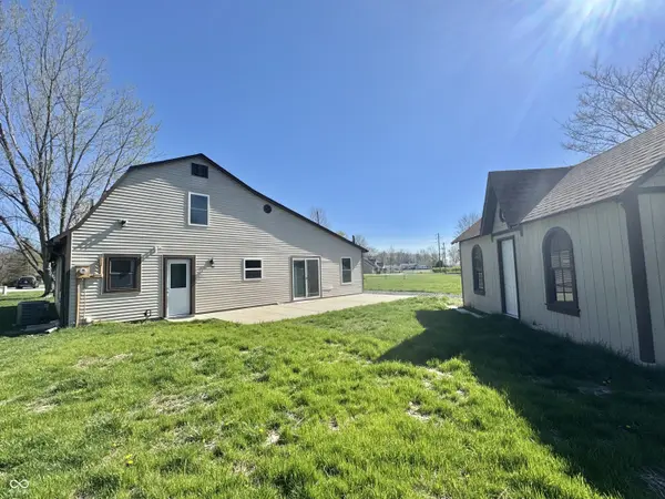 112 Lincoln HLS, Coatesville, IN 46121