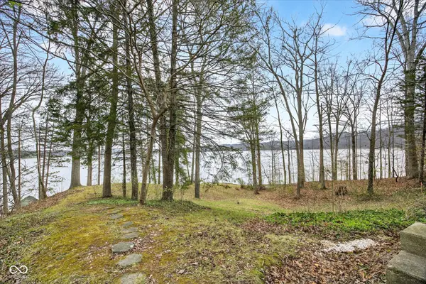7588 N Blue Heron DR, Unionville, IN 47468