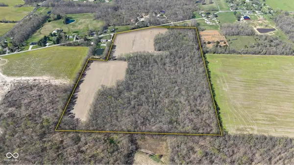5401 W Deaver RD, Columbus, IN 47201