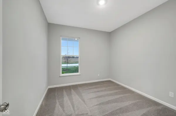 3215 Wrangler DR, Bargersville, IN 46106