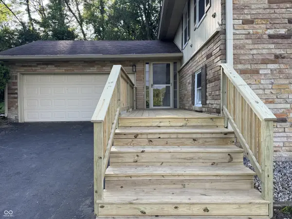 6824 Sargent RD, Indianapolis, IN 46256