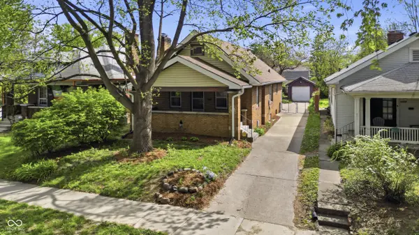 1025 N Bosart AVE, Indianapolis, IN 46201