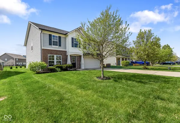 5571 W Woodhaven DR, Mccordsville, IN 46055
