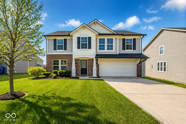 5571 W Woodhaven DR, Mccordsville, IN 46055