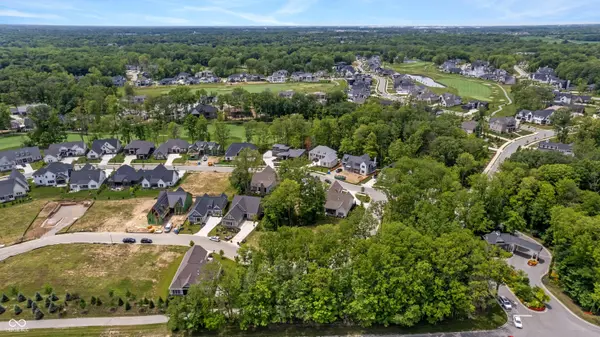 4130 Hartswick CT, Zionsville, IN 46077